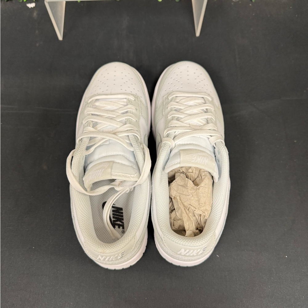 Nike Dunk Low Shoes - W7 - Picture 6 of 8